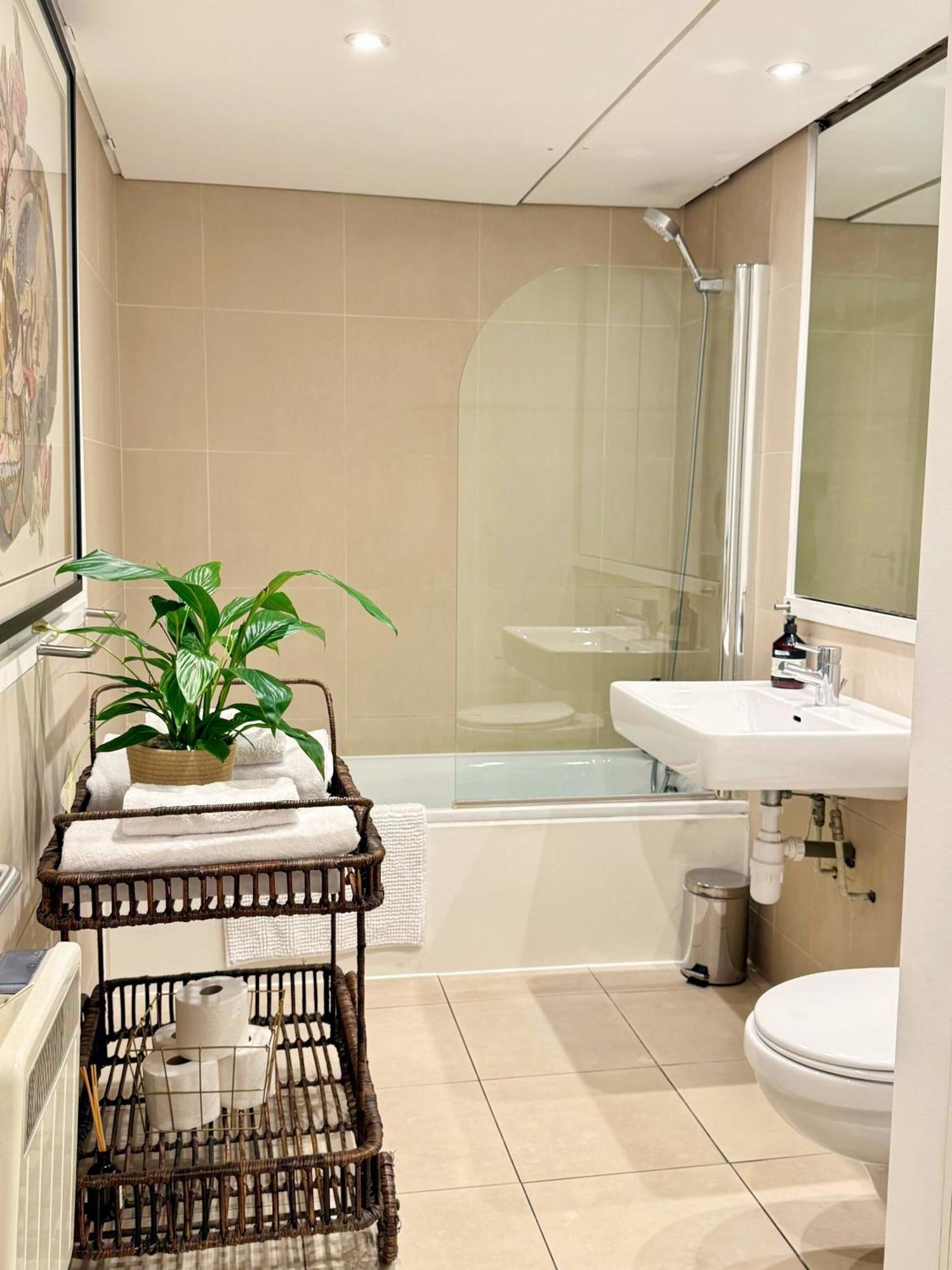 Spacious West End Duplex Apartment, W1 Central London Londres Exterior foto